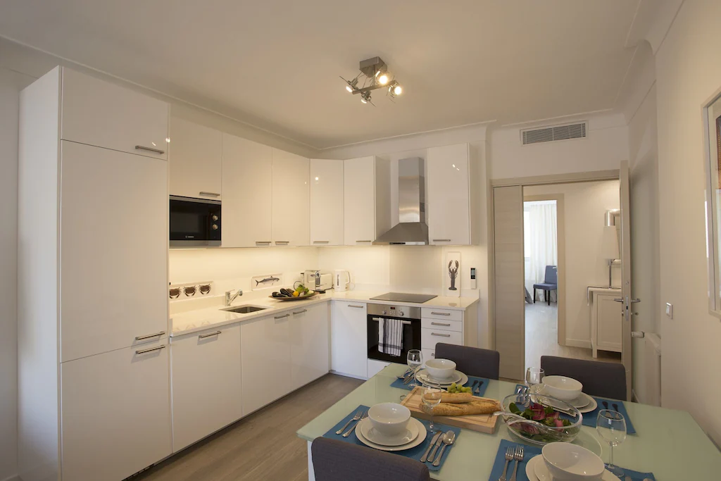 Beautiful Air-Conditioned Apartment in Carré d’Or