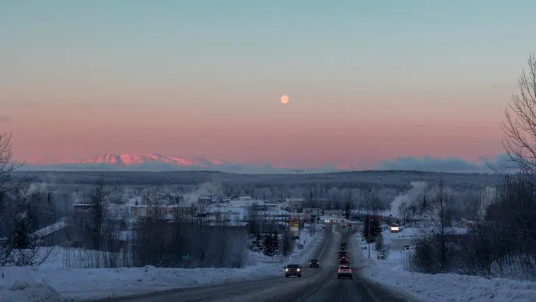 How to Plan a Winter Trip to Anchorage + Itinerary